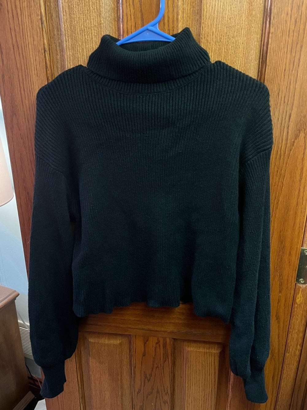 mi ami for Francesca’s Black Turtleneck Cropped Sweater M